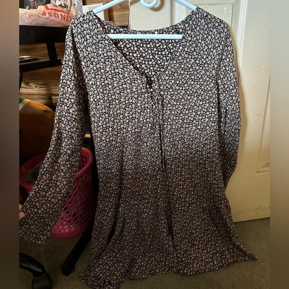 American Eagle Floral Long Sleeve Dress